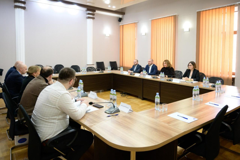 პერსონალურ მონაცემთა დაცვის სამსახურის უფროსი უზენაესი სასამართლოს თავმჯდომარეს შეხვდა